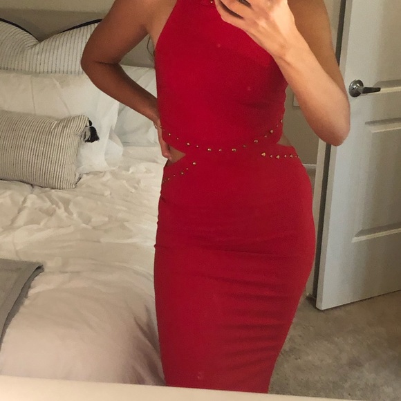 Red Dress - Picture 7 of 7